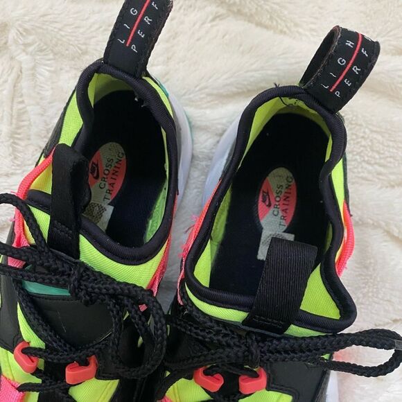 Nike Air Scream Lwp cross training sneakers Black Menta Pink main image 4
